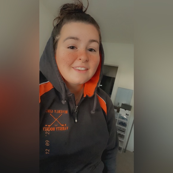 xoxo, Ami! 🖤 - Picture 4 of 8